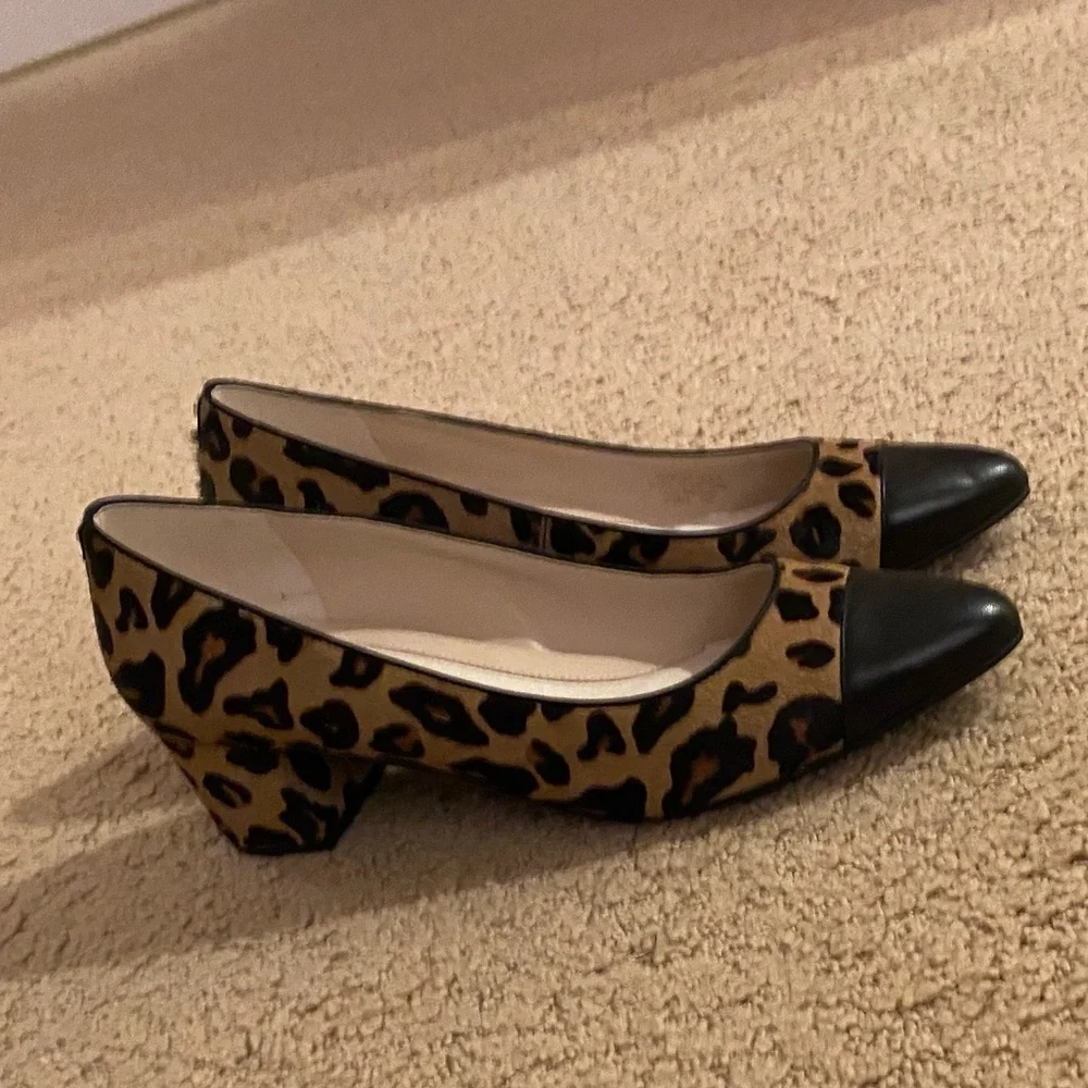 Brand new Cole Haan hair calf and leather animal print pumps, 9.5 - Picture 3 of 4